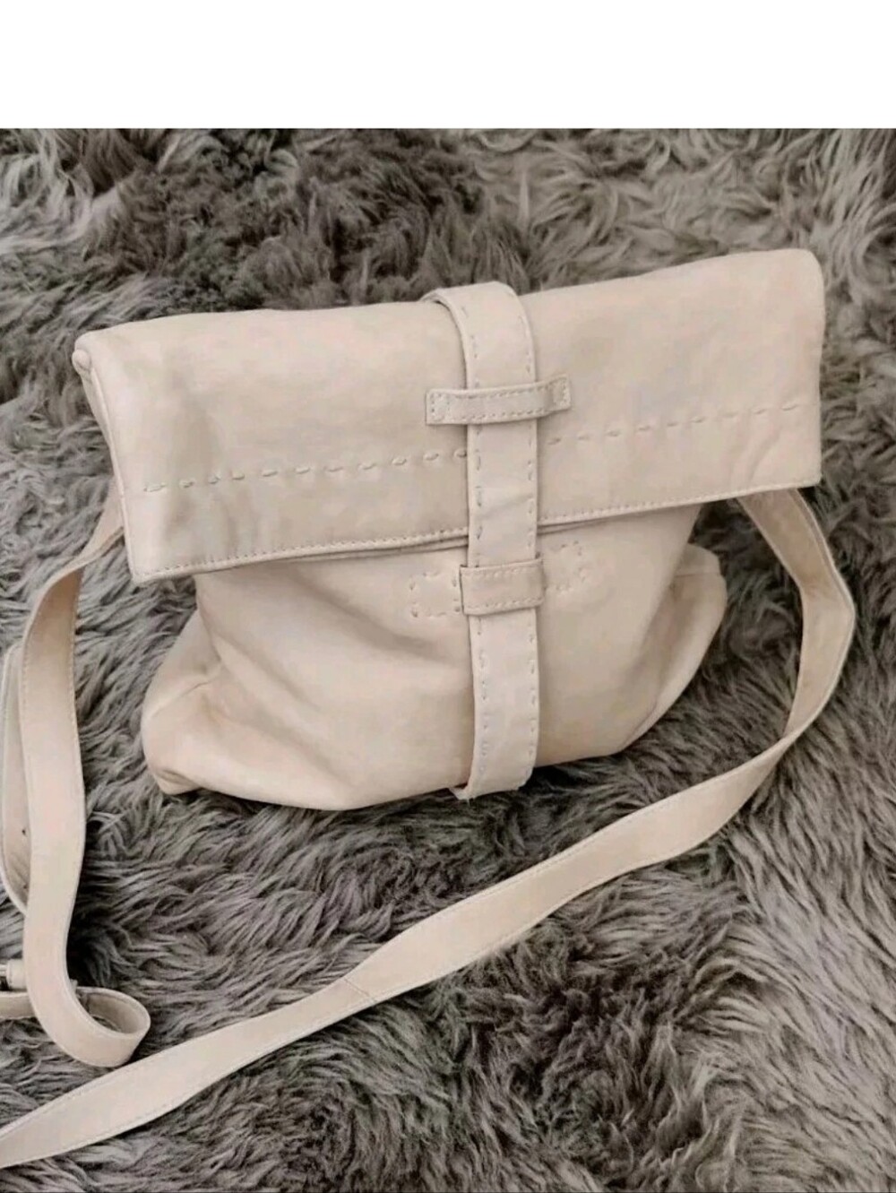 SCULLY Genuine Soft Leather Flap Over Messenger Crossbody Bag! Excellent